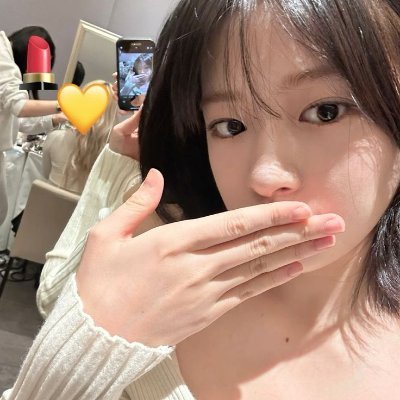 PasicNermin's profile picture. energy flowing through my headphones