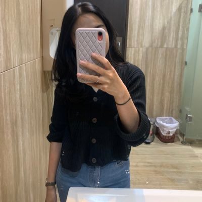 shilfafirizkia's profile picture. 