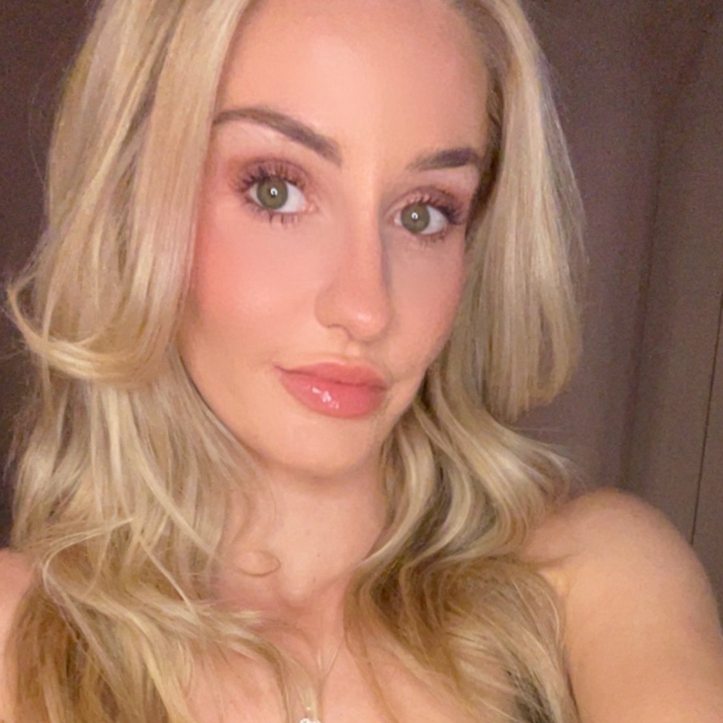 Sarahkx6s's profile picture. You’ll imagine the rest 😌 Exclusive. Private. Unfiltered. See everything ↓