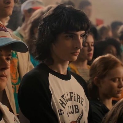 kycr3s's profile picture. ✧₊⁺🕯⋆.˚୨ৎ “If I saw him, I’d still kiss him”