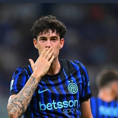 cavzwoos's profile picture. INTERISTA NATO  

🌳🔥