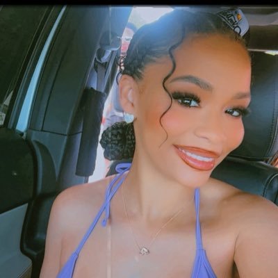 Keepingupw_kira's profile picture. 