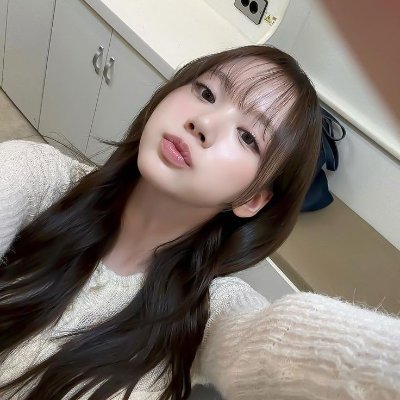 biccuitts's profile picture. pearl🤍 moonbeams🌙 cradle🫶 fragile🌸 wishes🌟 and🌼 i🧚 twirl💫 in🍃 pastel🎨 breezes🌬️ sipping🍯 starlight✨