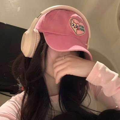 autayn's profile picture. i'm just a girl