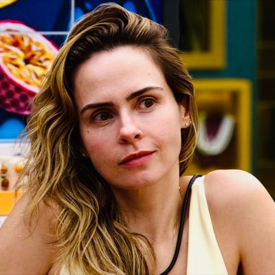 anarenaultsfav's profile picture. 