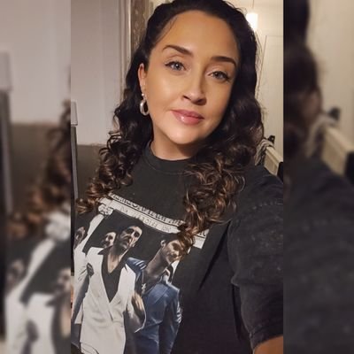 JaiTHINKS's profile picture. Woman/Mum/Artist/Songwriter/Voiceover

#YNWA #JFT96