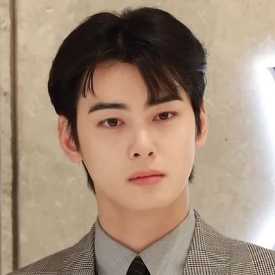 한국의 유명 가수, 배우, 모델. 그는 국제적인 명성을 얻었다.💜
