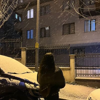 yiaaoznur's profile picture. |𖤐