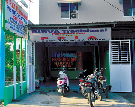 birva_tradision's profile picture. Birva Tradisional merupakan sbuah klinik tradisional yg mngatasi prmasalahn kjantanan pria dgn ramuan herbal, dgn kayu nyelu sebagai unsur utama