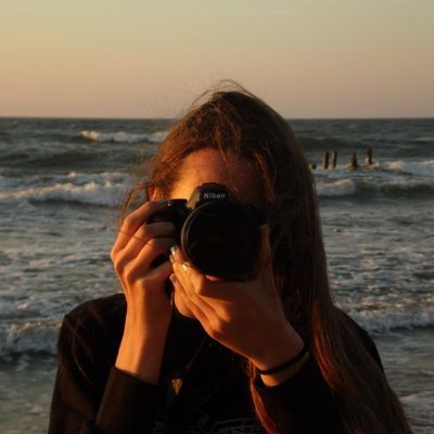 debbbsdr's profile picture. probablemente en un bajón emocional