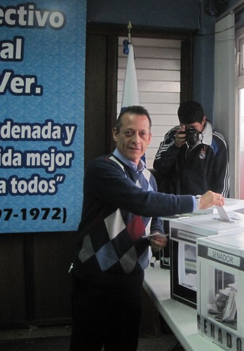 Candidato a Diputado Federal por el Dto. XV Orizaba.
Yo si te escucho, todas las veces todas las voces.