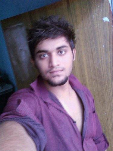 BipinSingh353's profile picture. 