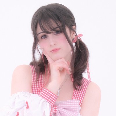 chiapeppy's profile picture. Red velvet of @YumeiroPicnic 🗝️ 🗝️ #YumeiroPix 🧺 I like sewing and pretty girls and nerdy stuff (pronounced like key-key!) (アメリカ人です。読みはキーキー！)