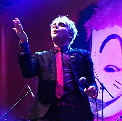 hesitantmadz_'s profile picture. 