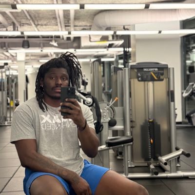 FFunwi's profile picture. eggwuh???