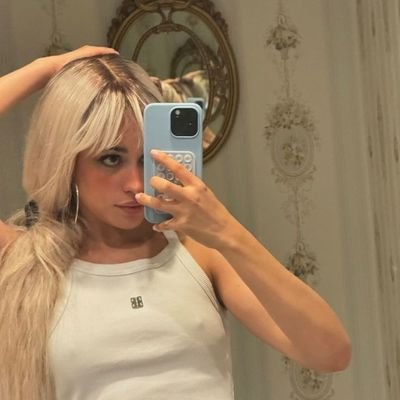 sapphiconfilm's profile picture. al borde de la demencia