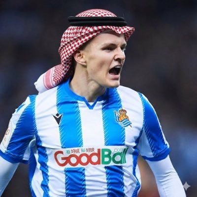 Ndiayee0's profile picture. Brentford /// Barcelone —- Martin Ødegaard /// Cesc Fabregas