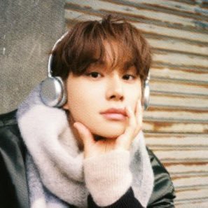 `𝐒𝐚𝐦𝐞 𝐬𝐡𝐢𝐭, 𝐝𝐢𝐟𝐟 𝐲𝐞𝐚𝐫 🐶♡