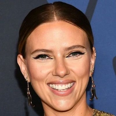 American singer and actress💖