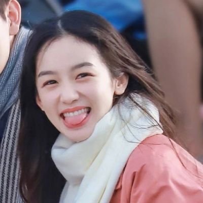 bluedorama's profile picture. fan account.

Kdrama • Cdrama • Jdrama • GL alimentam minha alma. O @gremio tira minha paz.

    • sister: @browndorama