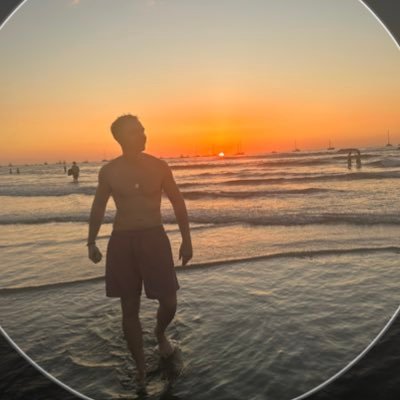 Juanmaass8's profile picture. Live and enjoy it