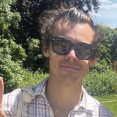 olinek🍋 imposter occasionally.