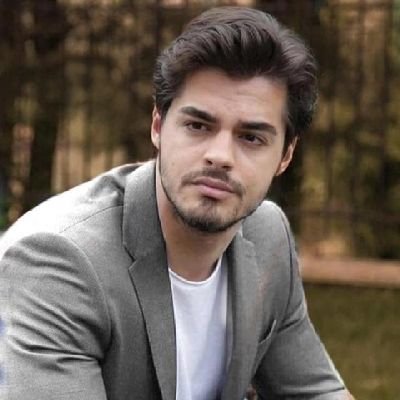 alhussein_01's profile picture. 