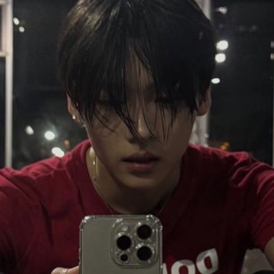 deecallius's profile picture. 