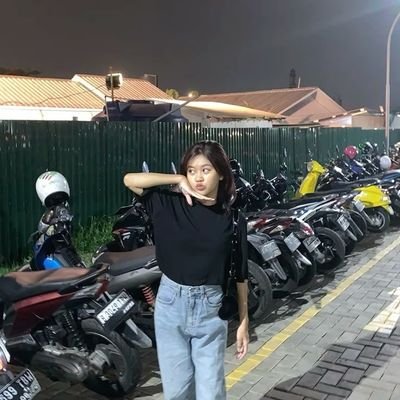 Hana_Kencana's profile picture. kencana