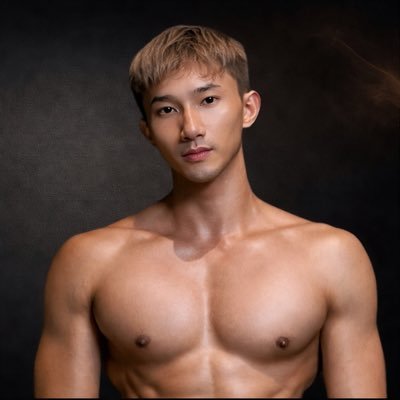 spicy_somtam's profile picture. German–Thai 🇩🇪🇹🇭 Bangkok Spicy outside. Soft in private. Unlock both sides ↓