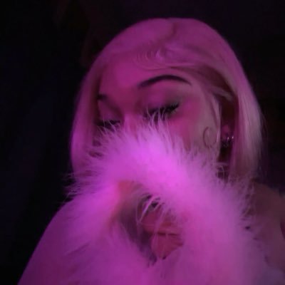 prettibluntz's profile picture. no minors 🔞 100% fictional captions / roleplay stories - dont report just block