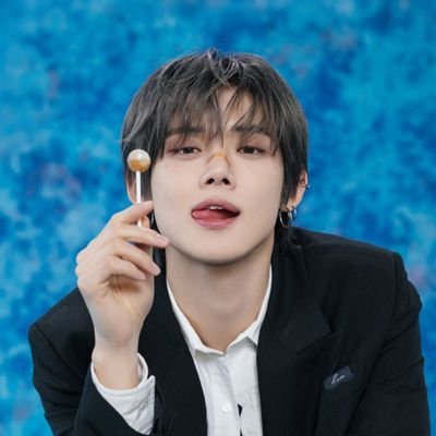 Onyourside_xx's profile picture. 쿨톤라이팅 돌글라이팅 사란해여🫶🏻                                   
트위터 잘 몰라요.  느릴 수 있어서 양해 부탁드립니다.