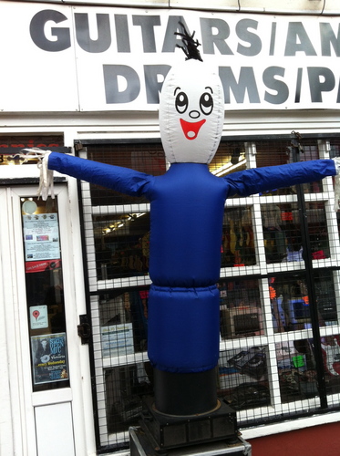 TR Music is one of the UK's biggest independent Music Shops, with a big emphasis on PA and Disco, but also a wide range of Guitars/Bass/Drums/Books and Repairs!
