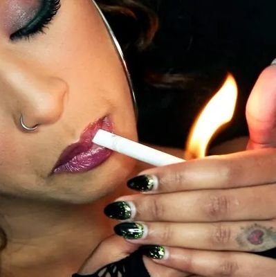 ROYAL_ONE20's profile picture. ROYAL ONE 20'S is women of all dynamics smoking 120 cigarettes And All Whites..
