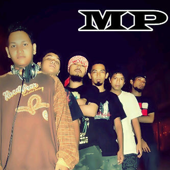 masterplan_band's profile picture. Masterplan Are:@ipaiMP(Scream Vocal),Awan(Rap Vocal),Chodeth(Guitar),Wiwit(Bass),@si_kwest(DJ),Arie Garnonk(Drum)