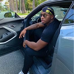 Entrepreneur Youtuber (Over 1.1 million subs) https://t.co/eSdOmOAIqe Investor