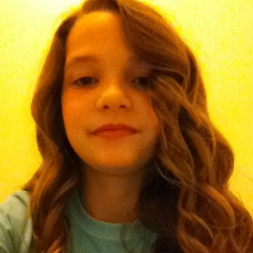 alliflowerday's profile picture. 