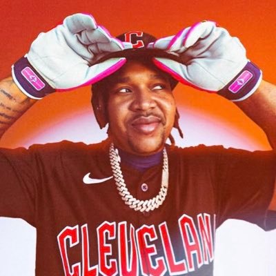 thelongestguard's profile picture. 14-11⚾️