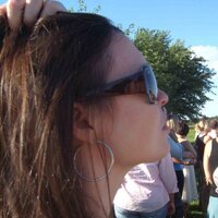 julie sznewajs (@jsznewajs) 's Twitter Profile