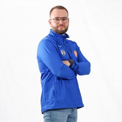 AC @melillabcto || Entrenador superior de baloncesto || CAFE - INEFC BCN