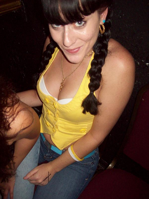Hi, Im Lesbian. Nice to meet you.