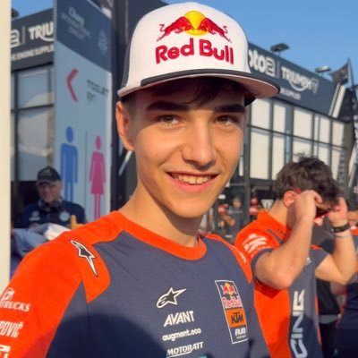 —⚽️ ˚ * 𝗖𝗢𝗬𝗚 @arsenal 🏆 ♡ · - @motogp ⋆ RF25 DH96 BU51 KTMboys and more 🏁🐈‍⬛ ྀི