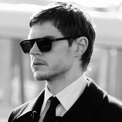 𝙻༽𝙴༽𝙾༽ 🎬