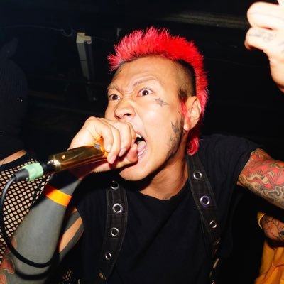 eiki20000cc's profile picture. 2000年式 / バンドは@garam_osaka