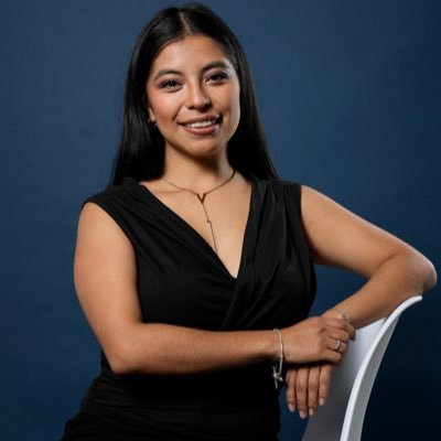 Dayana Rivas ❤️ Locutora en Pública FM 📻 Voz Oficial de Ecuador TV 📺 Voz Comercial 🎙️ Community Manager