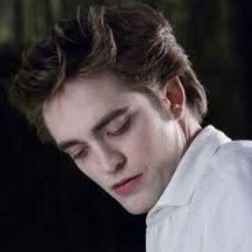 Edward_Army's profile picture. OMG I LOVE TWILIGHT!! Especially breaking dawn #TeamEdward #Teamfollowback