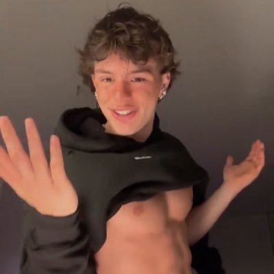 𝙗𝙡𝙖𝙞𝙨𝙚. (📌)