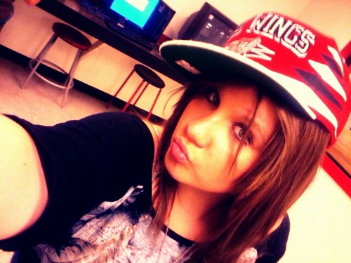 JUSZ TEW REAL FA YHU FAKE HOES' IMA DWN TEW EARTH TYPE FEMALE DONT WANT NO DRAMA IN MY LIFE :) JUSZ FOLLOW MEE, I PROMISE I'LL FOLLOW BACK! -MISZ.T3eZ¥ Bo0*