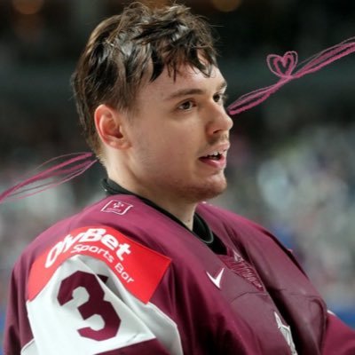 nico ⋆˙⟡ ₃₇