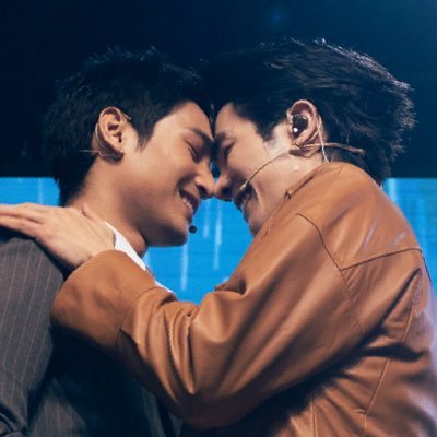 ⏾ᯓ Luna || 18.04.26 💚💛